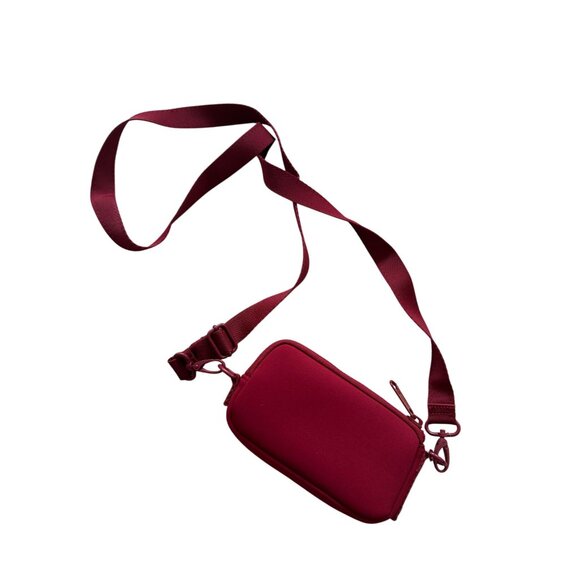 DAGNE DOVER x Sephora Red Travel Zip Crossbody Bag - Picture 5 of 7